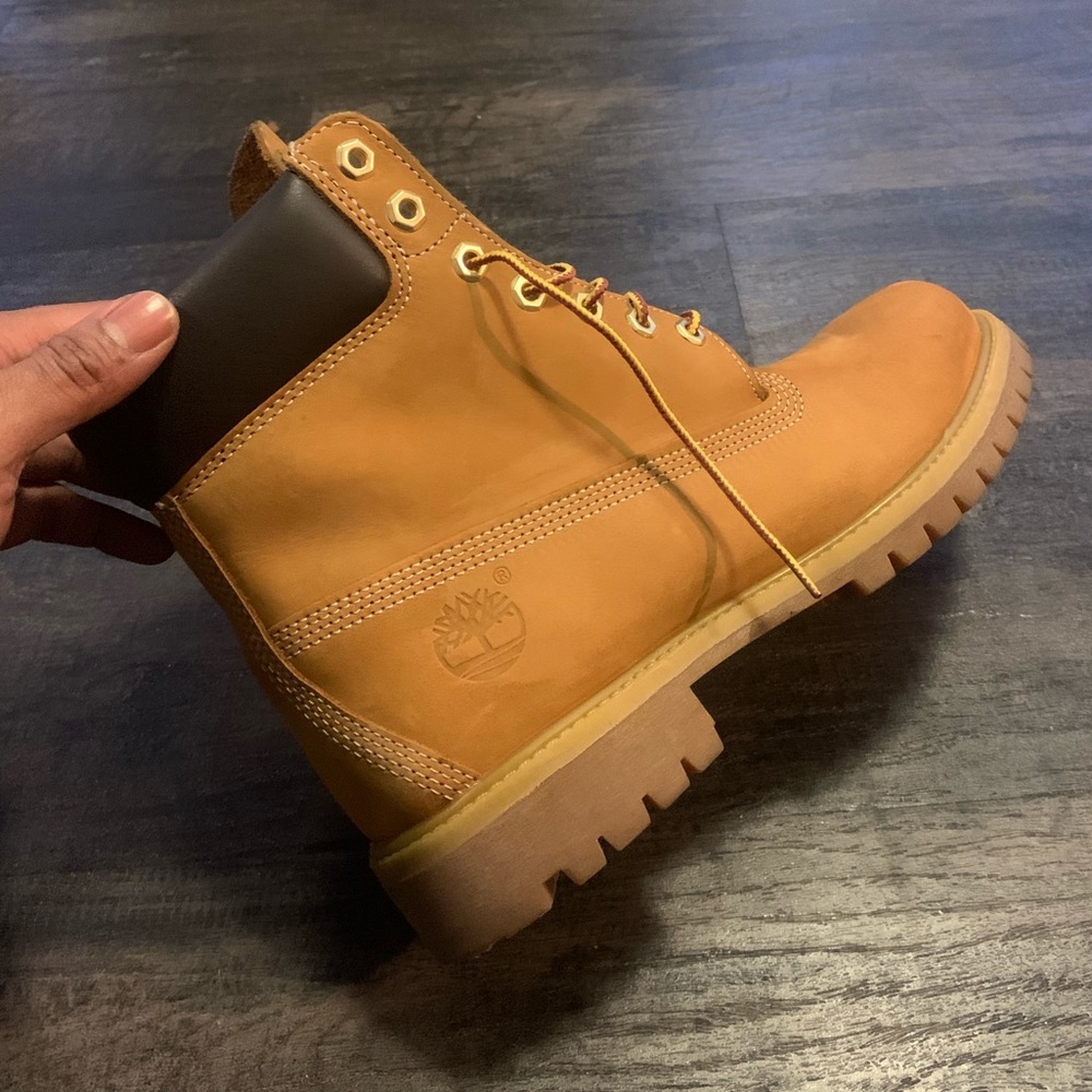 Men’s Timberland Premium 6-Inch Boots Size 9.5